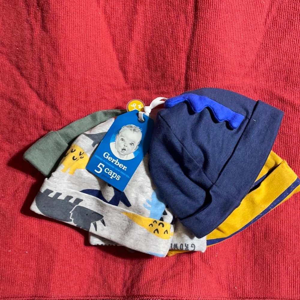 NWT Gerber set/5 baby caps